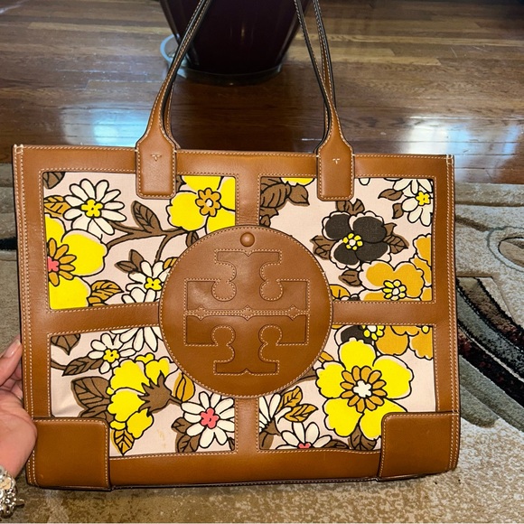 Tory Burch Handbags - Tory Burch Large Floral Shoulder Bag
